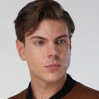 Peter Martinez