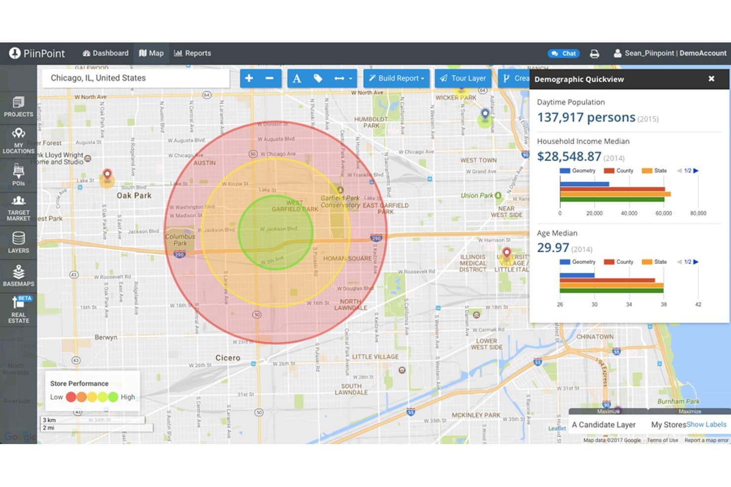 Piinpoint-kort, der viser ringe for handelsområder med panel med hurtigt overblik over demografi for Chicago.