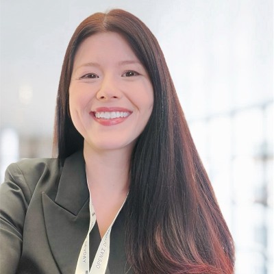 kristi hines headshot-38619