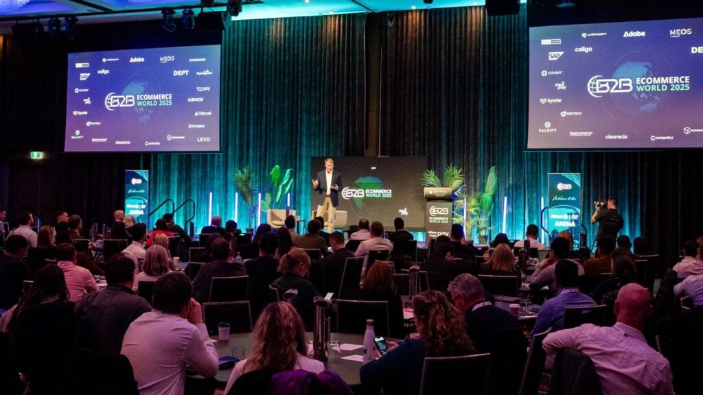 Speaker presenting at B2B eCommerce World conference